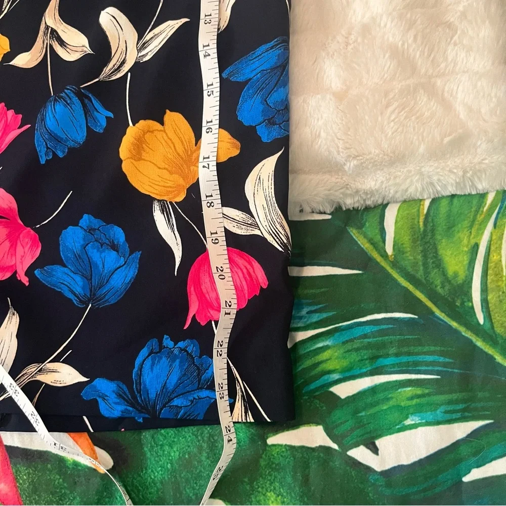 Ann Taylor Factory 12 Blue Yellow Pink Tulip Straight Office Work Church Skirt - Picture 5 of 8